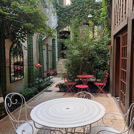 Chambres D'Hotes Le Patio D'Alain Et Veronique Luneville Luaran gambar